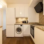 2 Bed Flat Near Barbican Centre