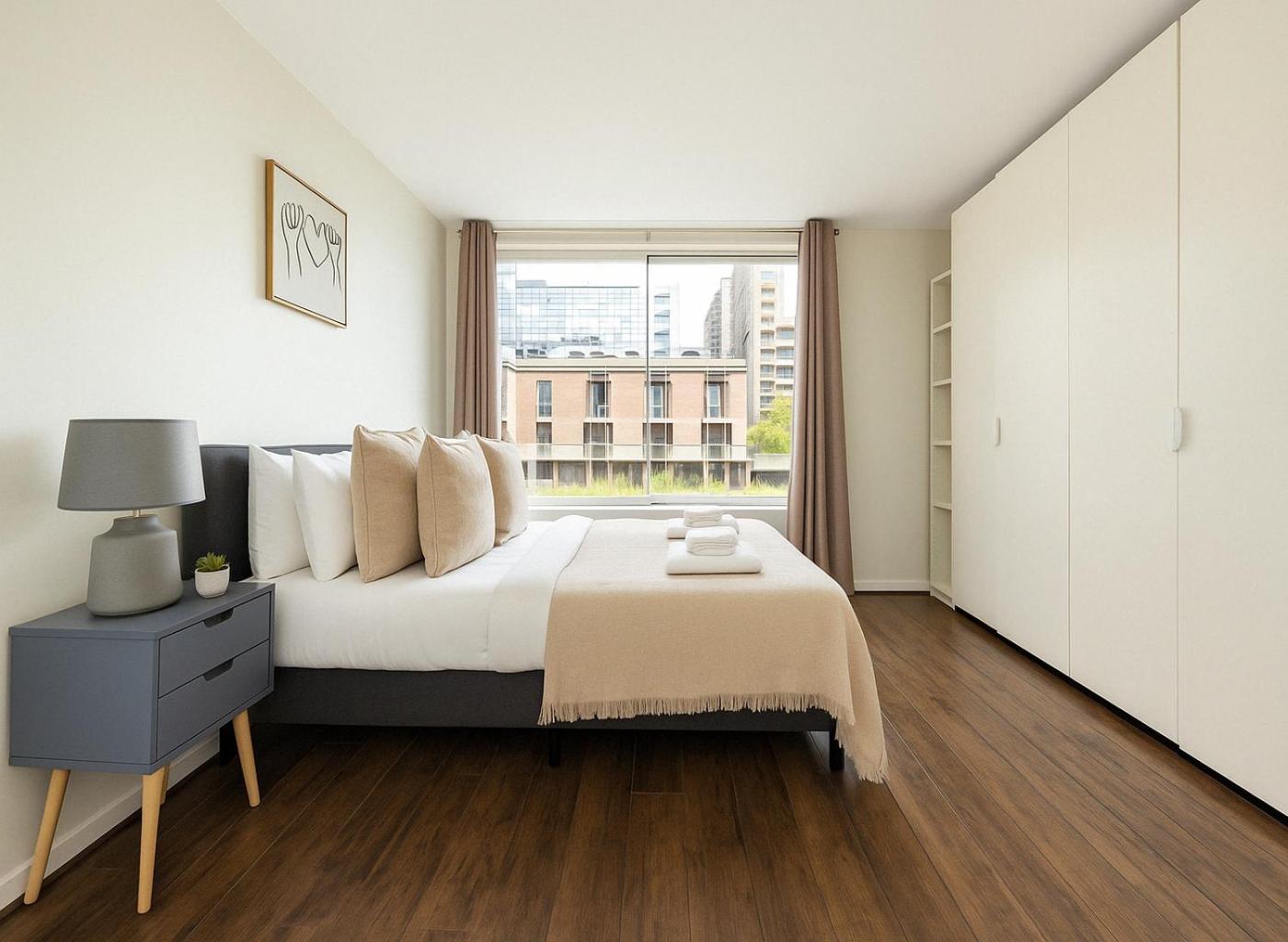 2 Bed Flat Near Barbican Centre London